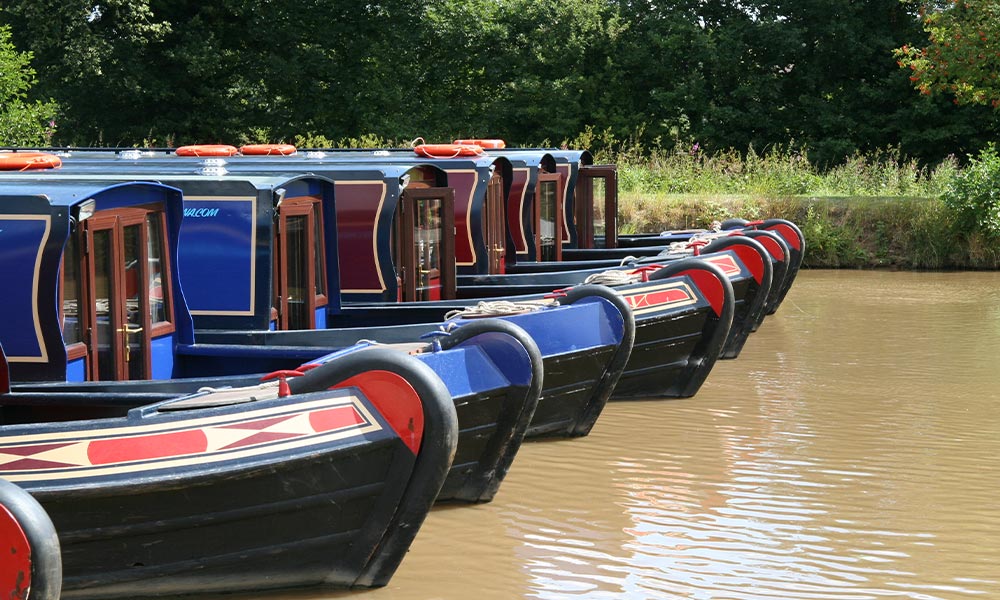 Narrowboats to use renewable diesel (HVO) in the UK